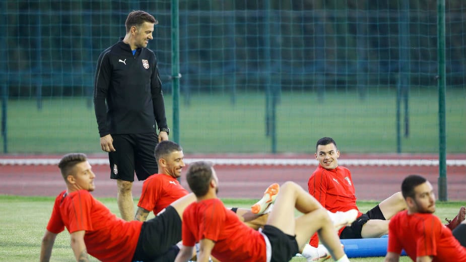 Pet pitanja za selektora Krstajića, koji "ne izbegava javnost" 1