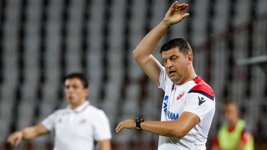 Crveno-bela euforija i crno-beli mir 1