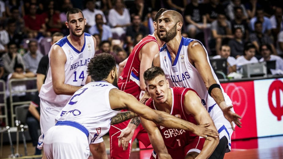 Srbija posle vrlo blede partije izgubila od Grčke, ali ostala u igri za Mundijal 2019. 1