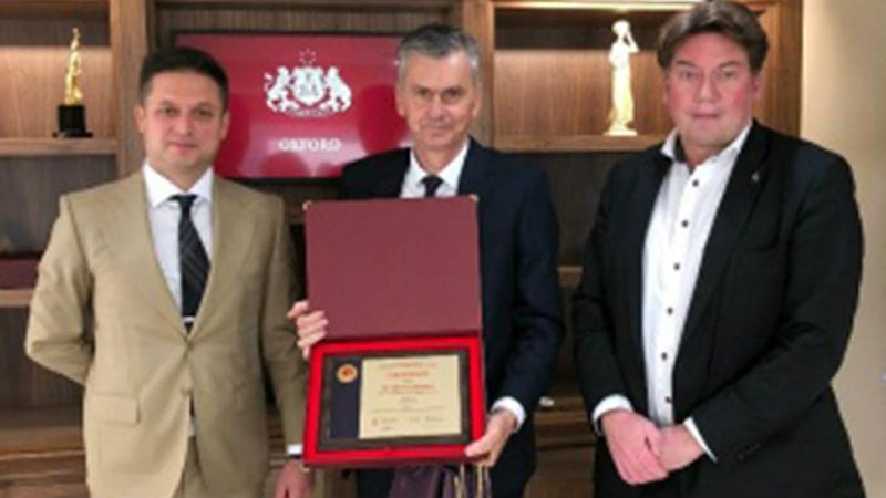 Čajetini priznanje Akademske unije Oksforda 1