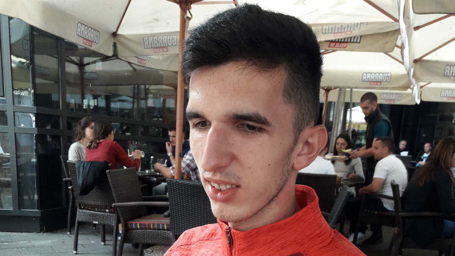 Elzan Bibić dočekan u Novom Pazaru: Drago mi je kad vidim ovoliku podršku 1