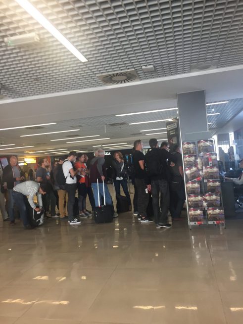 IMG-1284 Aerodrom "Nikola Tesla" otvoren za poletanja i sletanja (FOTO) 4