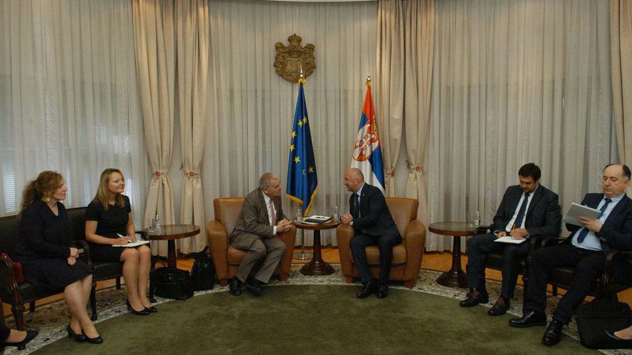 Popović sa Burginjonom o finansiranju srpskih istraživača 1