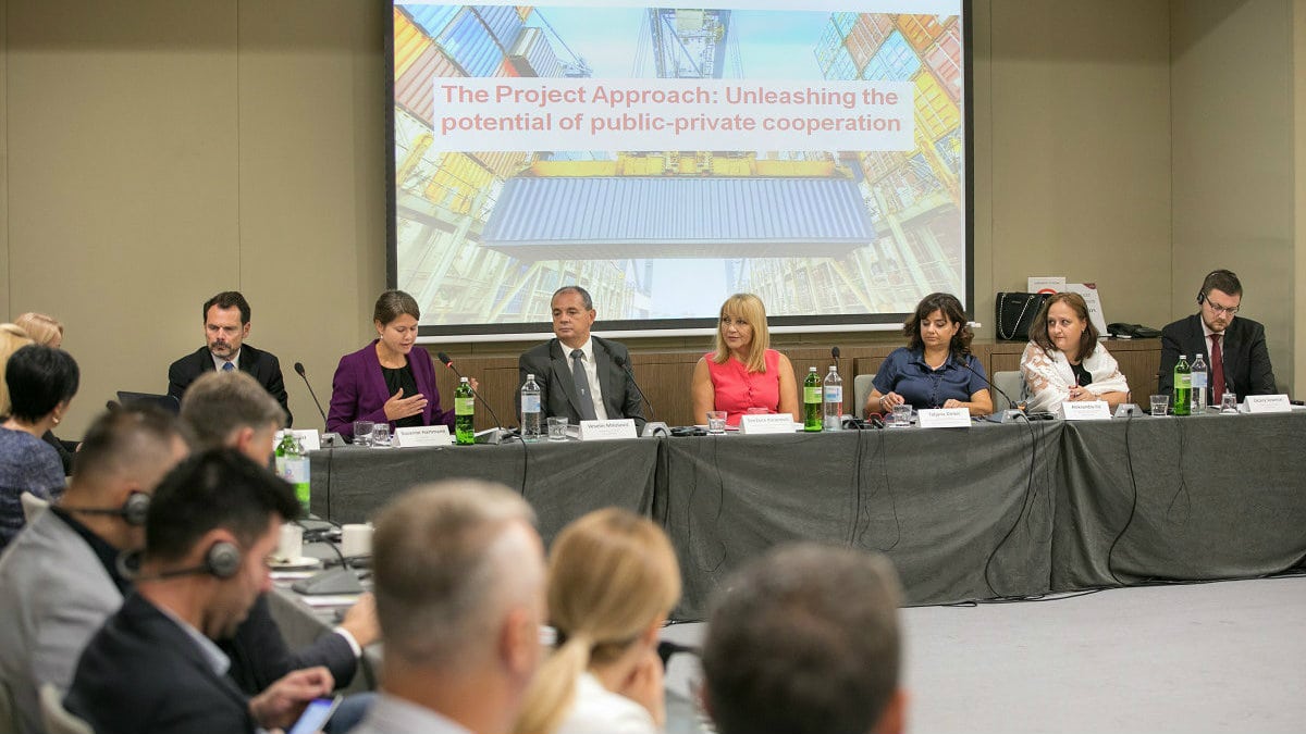 Efikasno carinjenje ekspresnih pošiljaka od sada i u Srbiji 1