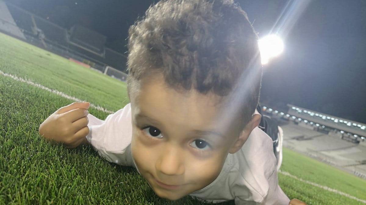 Mali Dušan otputovao u Barselonu na lečenje (VIDEO) 1