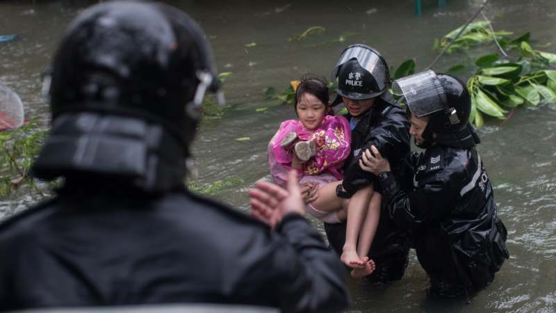 Broj mrtvih u tajfunu popeo se na 70 na Filipinima i u Kini 1