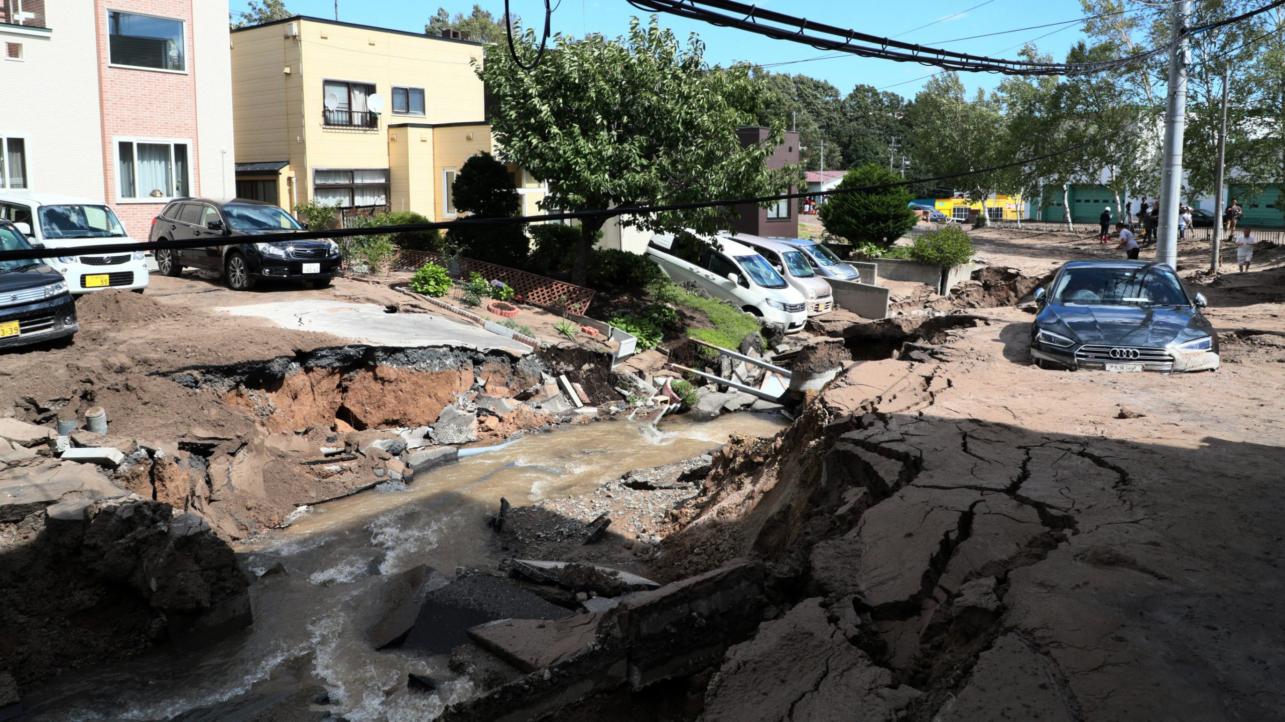 Zemljotres pogodio Japan, poginulo devet osoba 1