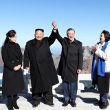 Dvojica lidera na vrhu “svete planine” 4