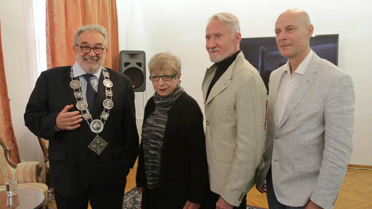 Makavejev: Nešto se teško diše ovih dana 1