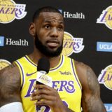 Lebron pogodio za produžetak, promašio za pobedu 3