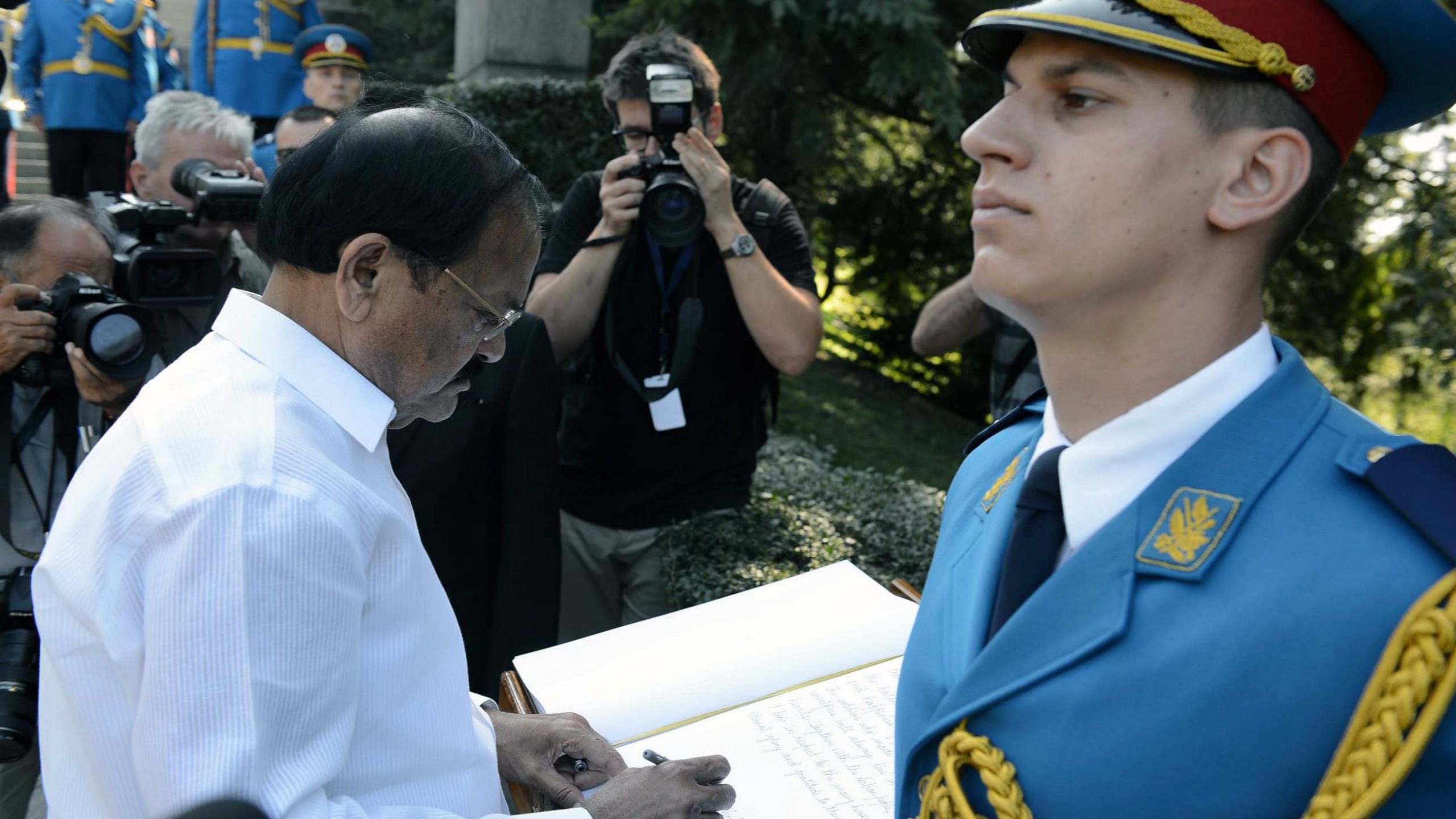 Potpredsednik Indije položio venac na Spomenik neznanom junaku 1