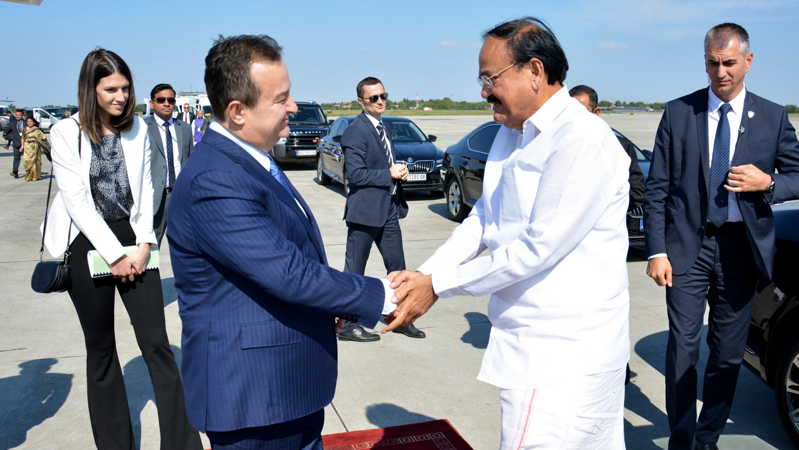 Dačić i Nedimović ispratili Naidua 1