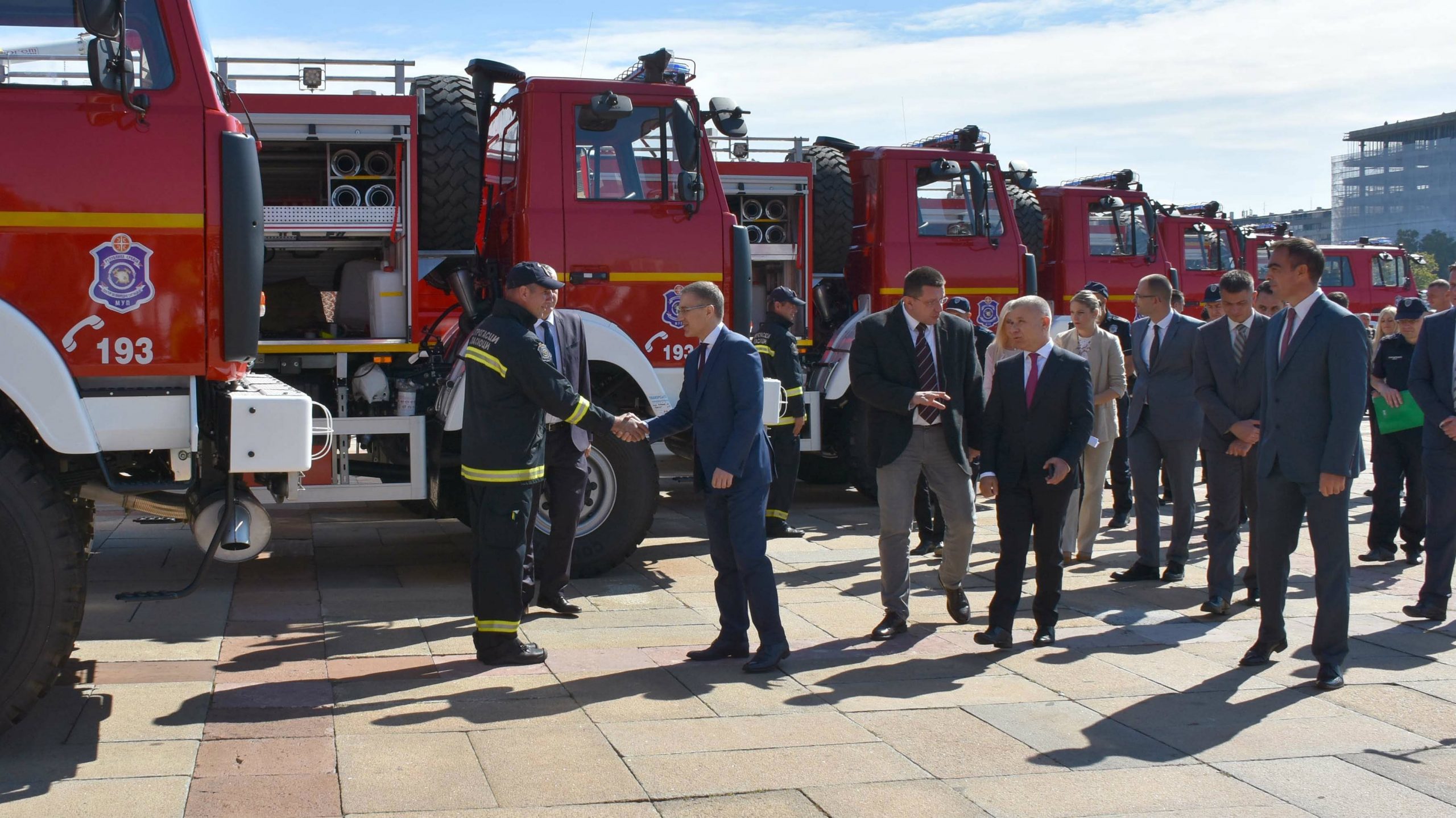 Policiji 72 nove "marice", vatrogascima 14 vozila 1