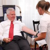 Ambasada SAD održala humanitarnu akciju davanja krvi 15