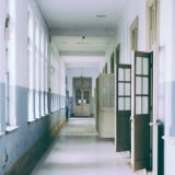 Nadzor koči uvid u ocene 10