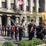 Protivnici Parade ponosa zaustavljeni kod Skupštine 15