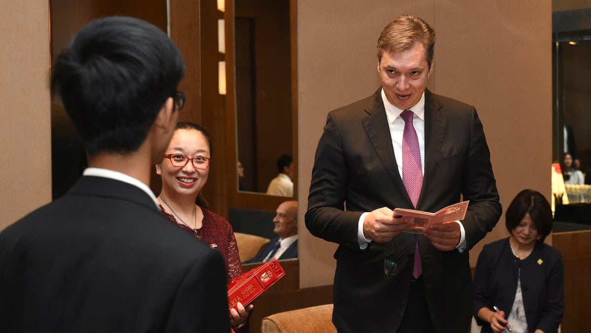 Vučić sa studentima pekinškog univerziteta 1