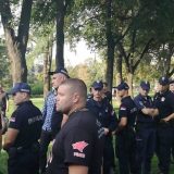 Kordon policije razdvojio pristalice Pokreta 381 od Srpske desnice Miše Vacića 13