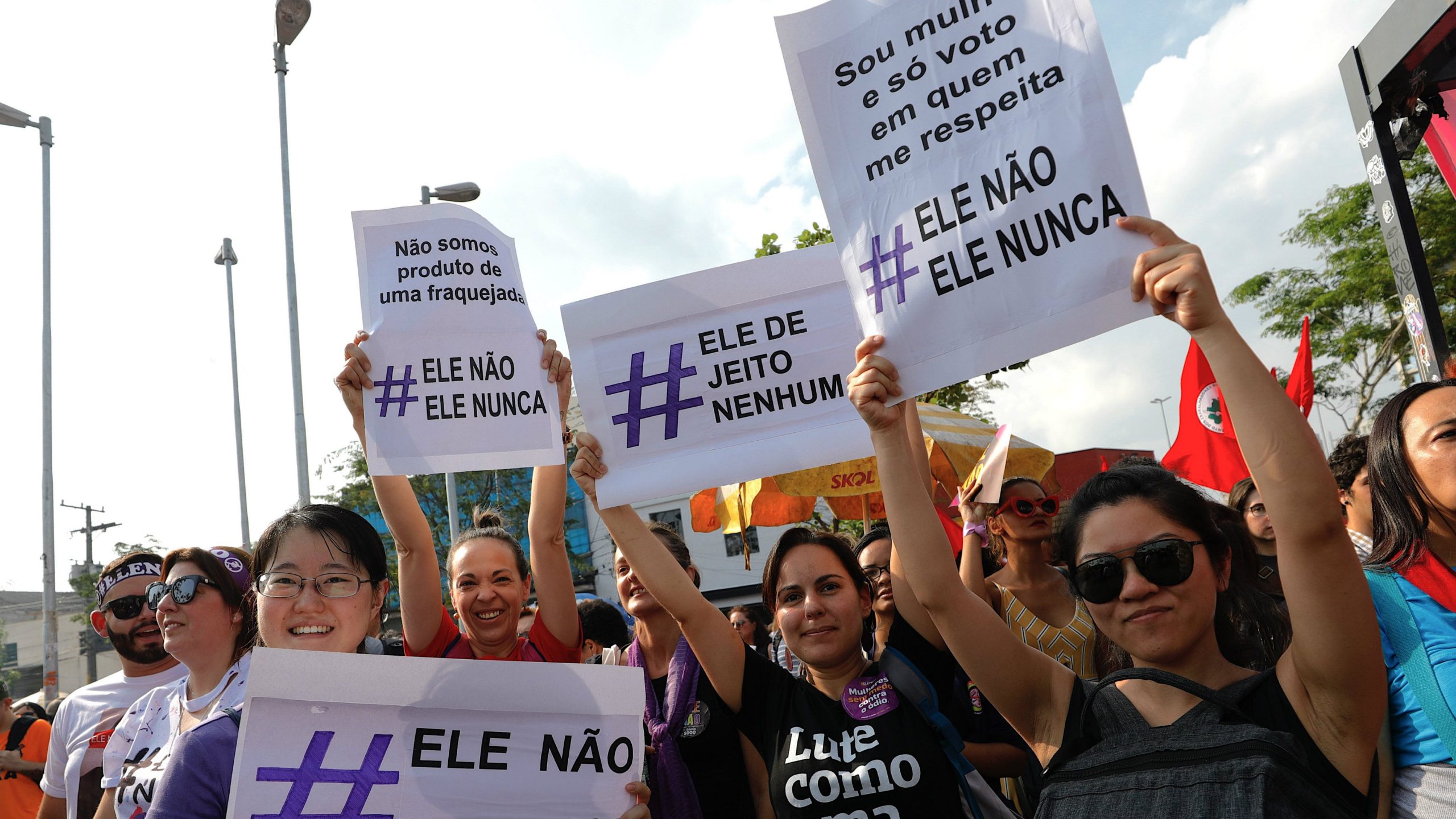 Desetine hiljada žena na ulicama Brazila 1