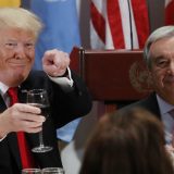 Posle ismevanja Trampa Bolton Iranu zapretio "paklom" 13