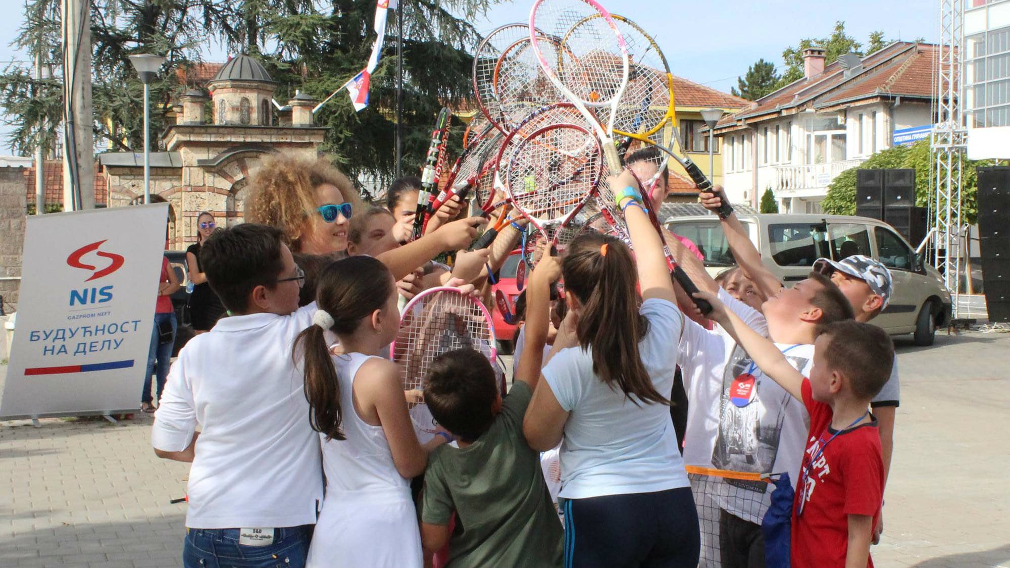 "Teniski karavan" posetio Gračanicu 1