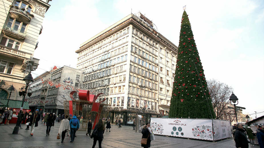 Počinje suđenje zbog "najskuplje jelke na svetu" 1