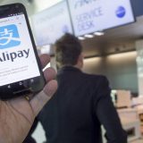 Hoće li građani prihvatiti instant plaćanje mobilnim? 13