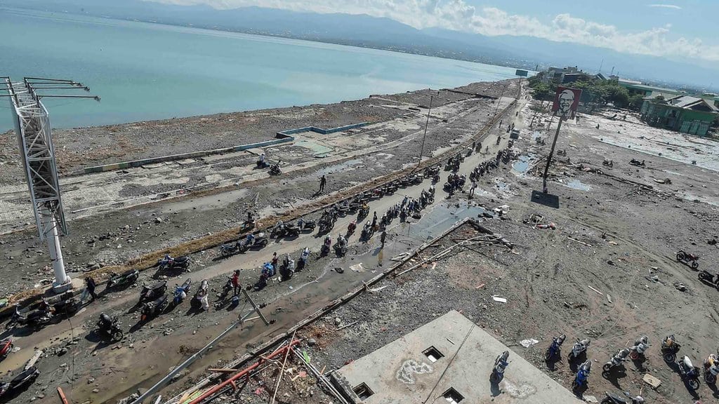 Indonezija: Potraga za preživelima nakon smrtonosnog cunamija 6 Taman Ria plaža, 30. septembar