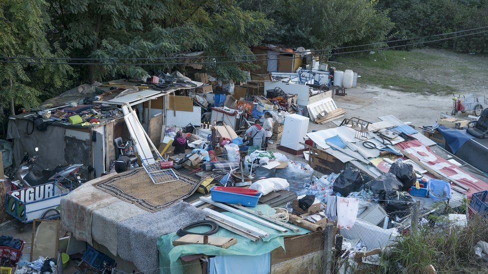 Siromaštvo u Srbiji: Pola miliona stanovnika nema ni za osnovne potrebe 3 Improvizovano naselje