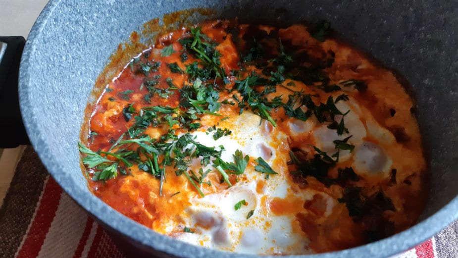 Šakšuka- Izraelski doručak s jajima (Recept) 1