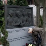 Spomenik u Kvartu sećanja 9