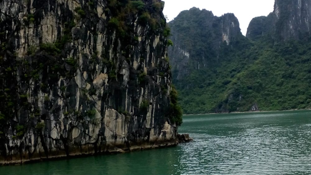 Vijetnam (1): Čarobni zaliv Halong 1