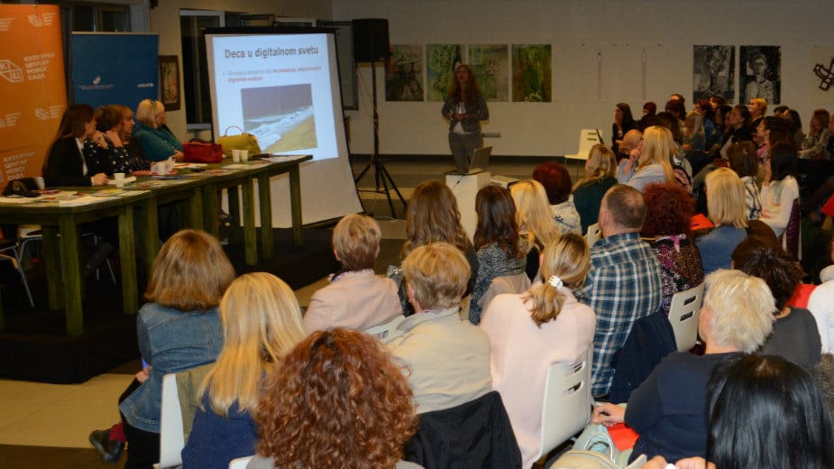 “Deca i internet – pametno od početka” 1