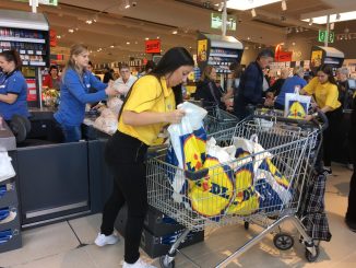 Kupci u Lidlu razgrabili piletinu i banane (FOTO) 2