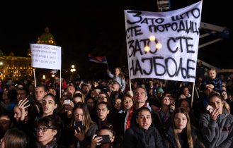 Hiljade ljudi na dočeku zlatnih odbojkašica u Beogradu 6