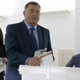 Dodik: Glas za "kompaktnu vlast" 9