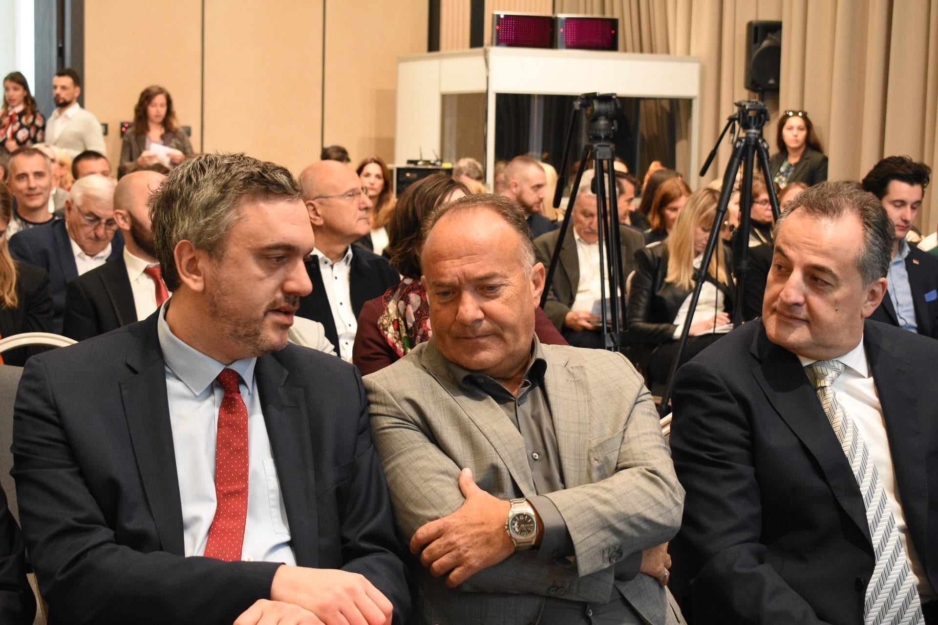 Po dualnom modelu uči 4.200 đaka 1