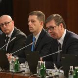 Vučić najavio investicije na Kosovu na sednici Vlade kojoj su prisustvovali i Srbi sa KiM 6