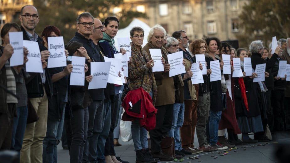 Mađarska donela okrutan zakon 1
