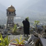 Pronađeno 1.944 žrtava zemljotresa u Indoneziji 15