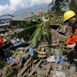 Indonezija: Broj žrtava zemljotresa i cunamija porastao na 1.234 13