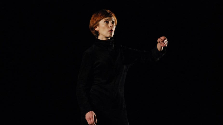 Ana Bretšnajder kao La Linea 1