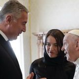 Đukanović: Papa planira posetu Crnoj Gori 15