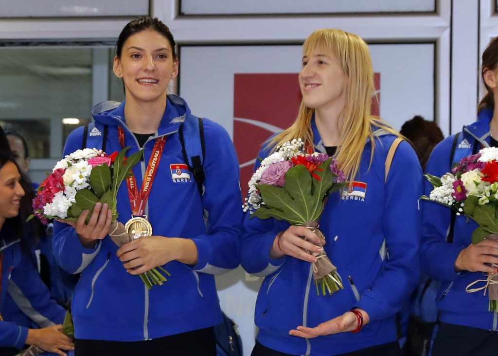 Srpske odbojkašice doputovale u Beograd (FOTO) 2