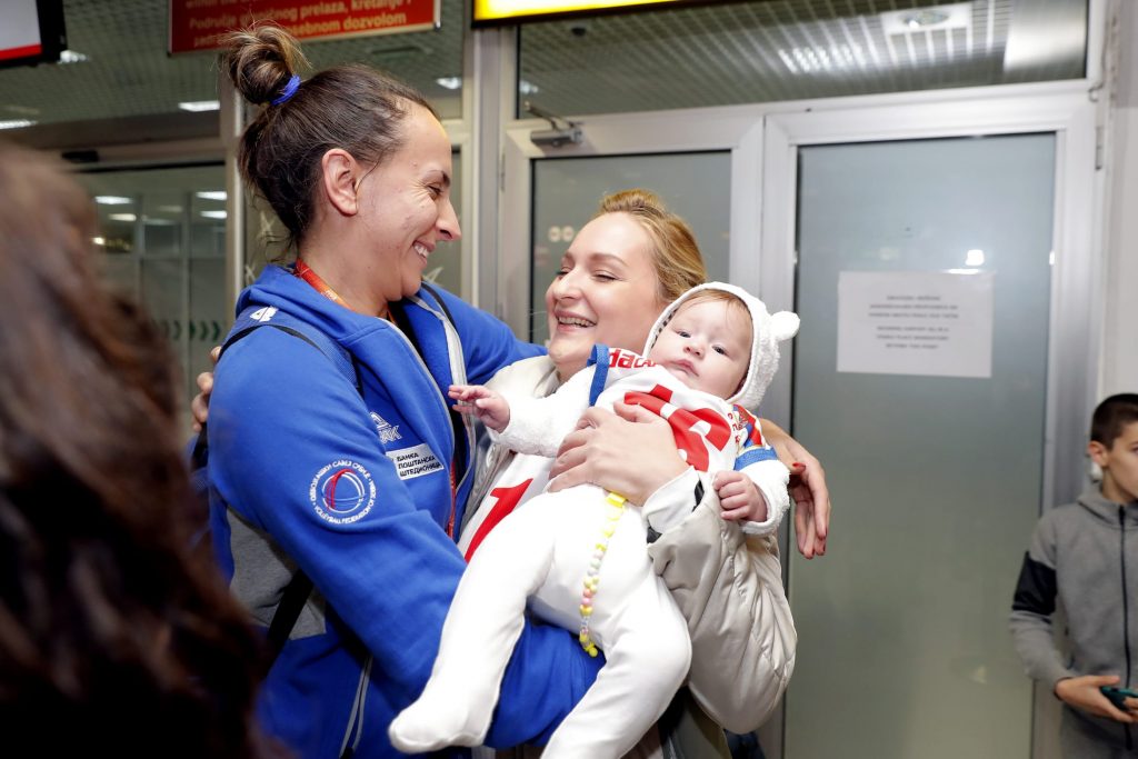 Srpske odbojkašice doputovale u Beograd (FOTO) 5