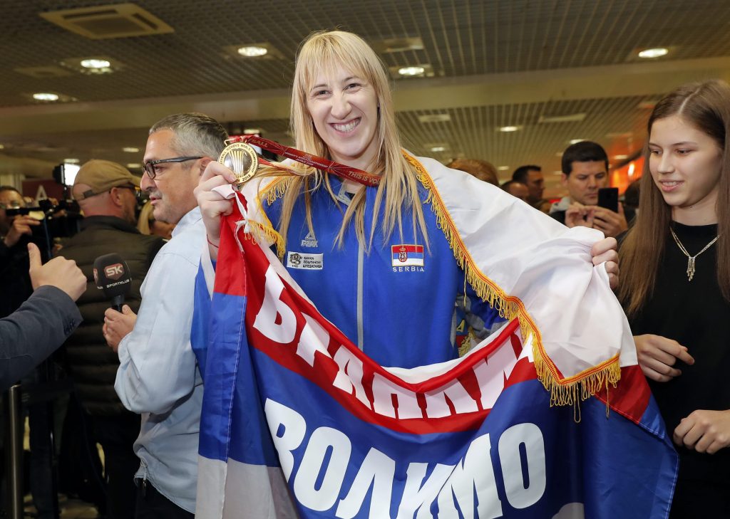 Srpske odbojkašice doputovale u Beograd (FOTO) 8