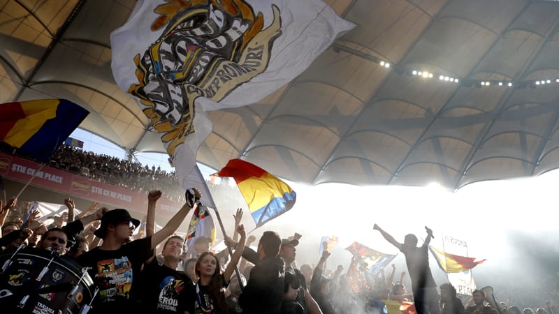 Rumuni pred kaznom zbog povika "Kosovo Srbija" 1