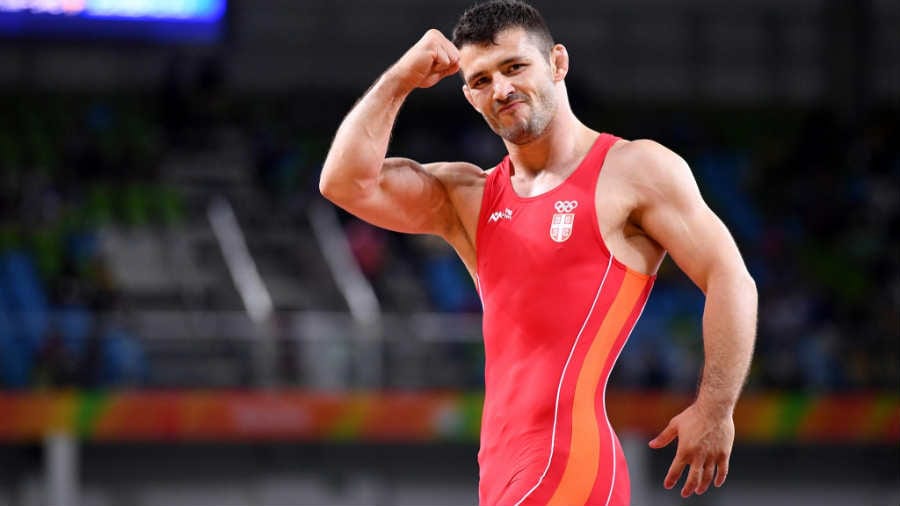 Štefanek za zlato, Fris za bronzu 1