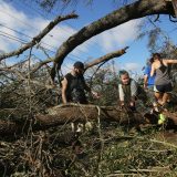 Najmanje 17 mrtvih u naletu uragana Majkl 14