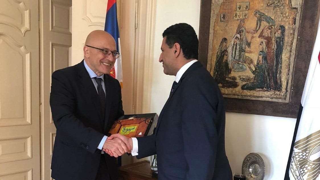 Vukosavljević uručio knjige ambasadoru Egipta 1
